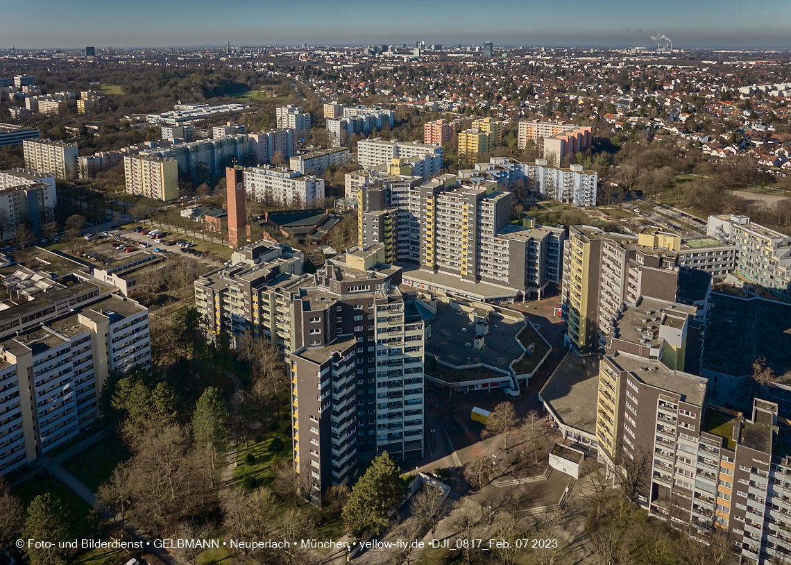 07.02.2023 - Luftbilder vom Marx-Zenrtum und Umgebung in Neuperlach